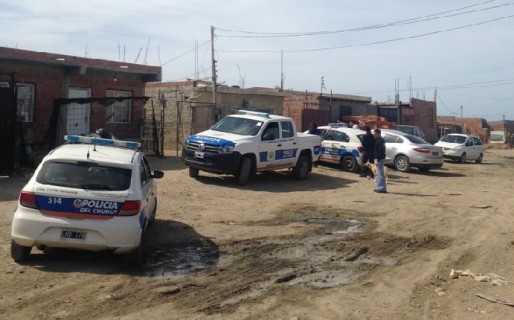 Muerte dudosa en el Moure: Demoran a familiares de la víctima