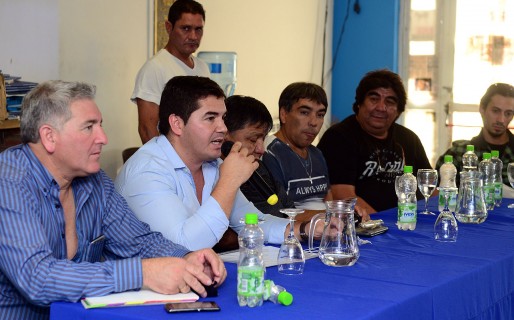 Los Petroleros comienzan a entregar kits escolares a sus Afiliados