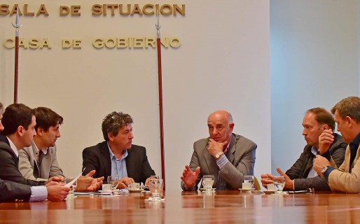 Reforma: El gobierno consideró auspicioso el encuentro con el PRO