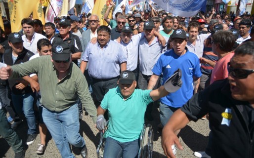 Petroleros no descartan endurecer medidas si no hay acuerdo