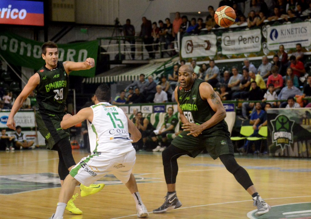 Gimnasia 87 - Estudiantes Concordia 70