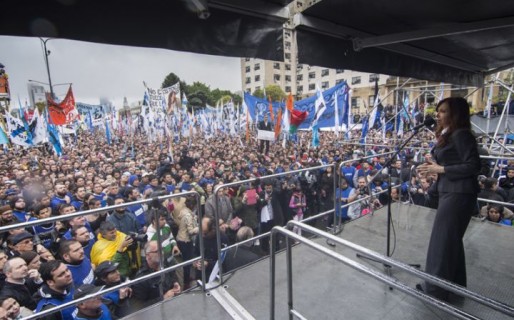 Cristina convocó a un «frente ciudadano»