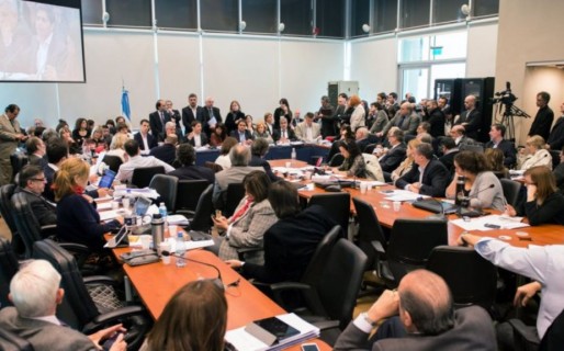 La preocupación por los despidos llega al Congreso