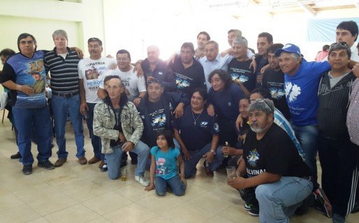 Linares compartió un almuerzo con los veteranos de Guerra