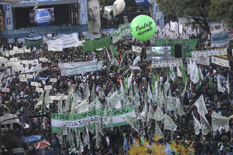 Moyano: “No somos enemigos del Gobierno, pero sí de sus políticas”