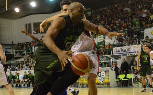 Gimnasia sufrió pero superó a San Lorenzo en el inicio de los playoffs