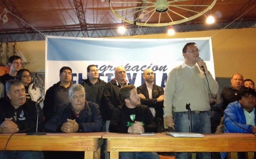 Maderna tomó parte del lanzamiento de la agrupación “Celeste y Blanca”