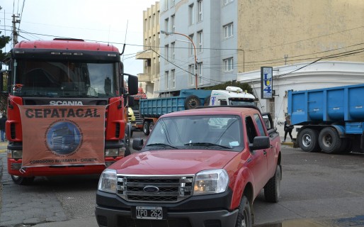 La CEPATACAL levantó el bloqueo en la Playa de Tanques de YPF