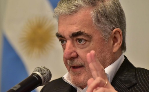 “Los empresarios que no hagan lo que corresponde se van a ir por la ruta 3”