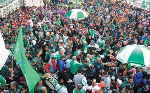 Moyano le exige a Macri eximir el aguinaldo de Ganancias