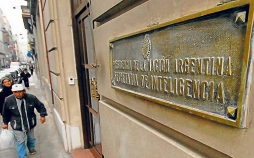 Designan en la ex SIDE al fiscal Miragaya