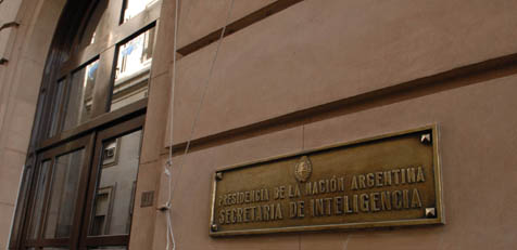 Macri, con la idea de devolver las escuchas a los espías