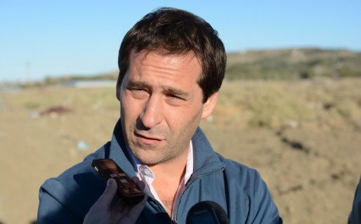 “Hay personajes que quieren quedarse con esas tierras”