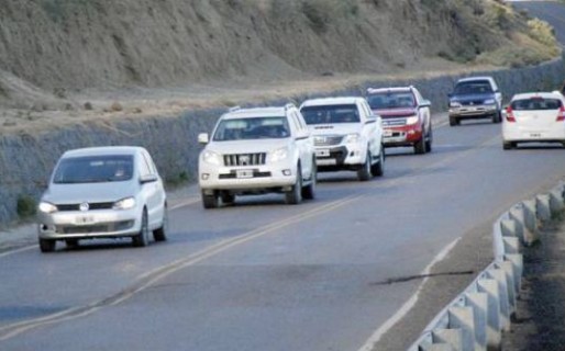 Arcioni presidirá la apertura de sobres por el camino entre Comodoro y Rada Tilly