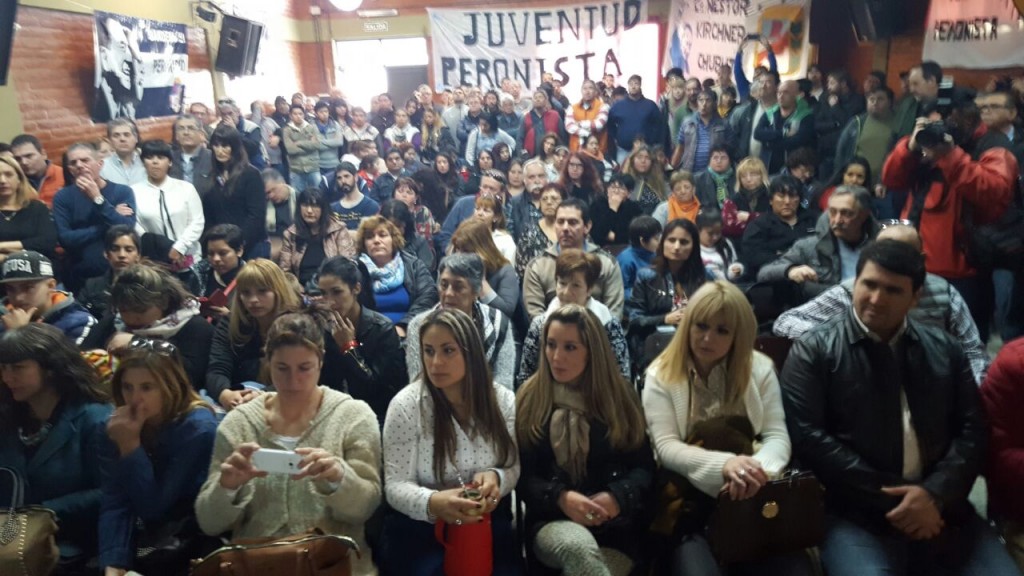 congreso peronista madryn 01