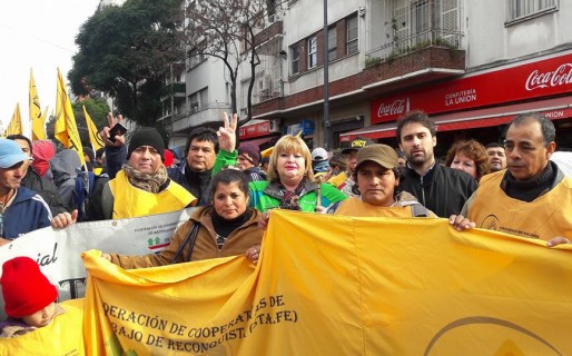 «Macri y los suyos viven en su país de la alegría y que el resto se arregle como pueda»