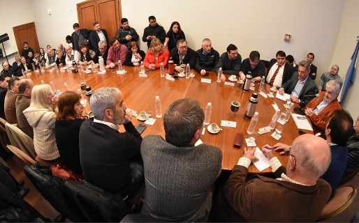 El Gobernador pidió que cada funcionario ponga la renuncia a su disposición