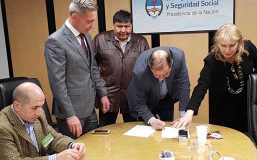 Fundamental aporte de Linares a la defensa de puestos laborales de la región