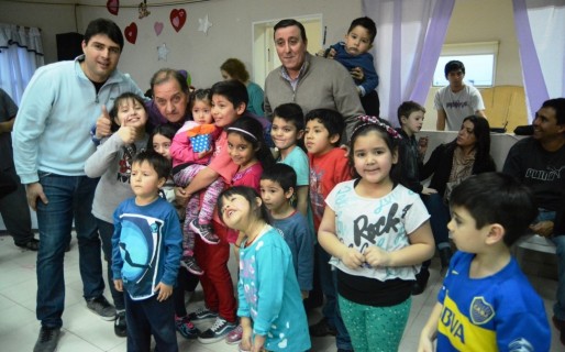 Espectacular festejo del día del niño en Barrio Mariano Moreno
