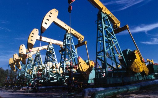 Baja demanda mundial de petróleo por desaceleración económica en 2017