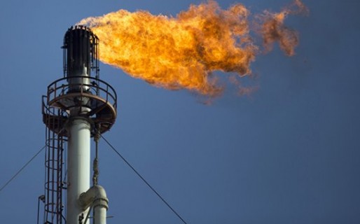 El petróleo vuelve a subir por rumores de que Irán apoyaría maniobra de la OPEP