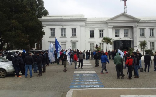“YPF nos quiere hacer pelear entre trabajadores”