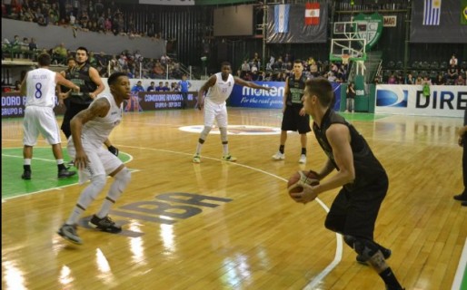 Liga Sudamericana: Gimnasia arrancó con el pie derecho
