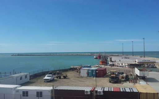 El Puerto local también reactiva sus obras