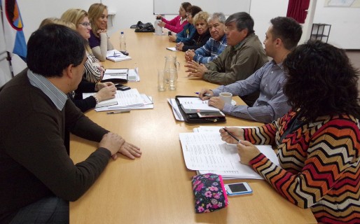 Jubilados plantearon al Concejo su preocupación por deuda de PAMI