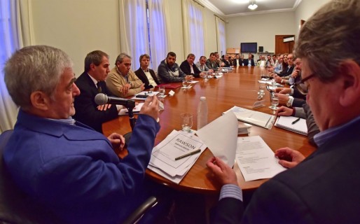 Das Neves advirtió que “tiene reemplazos” para todos los ministros