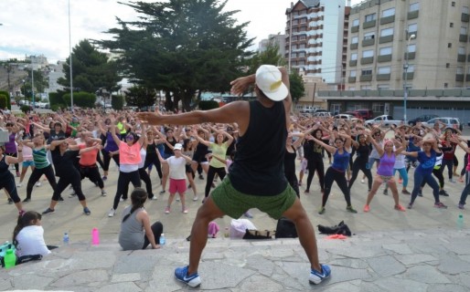 Gran expectativa por la Master Class de Zumba en el día de la madre