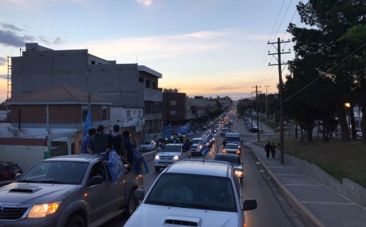 La Caravana de ‘Loma’ copó el Centro comodorense