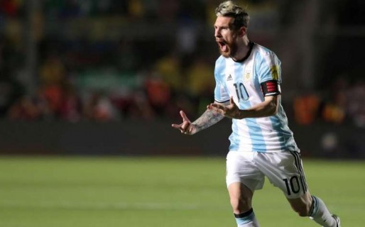 Messi la rompió y Argentina volvió a sonreír