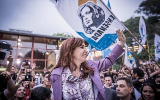 CFK abre un congreso de formación política para “volver mejores”