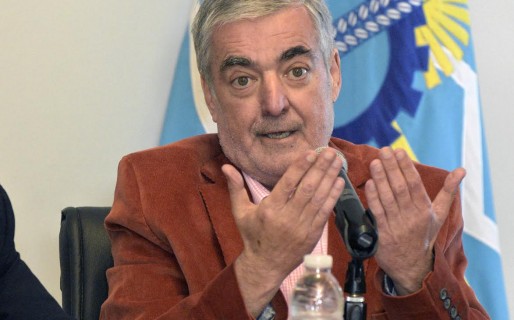 “Los empresarios deben expresarse sobre el DNU”