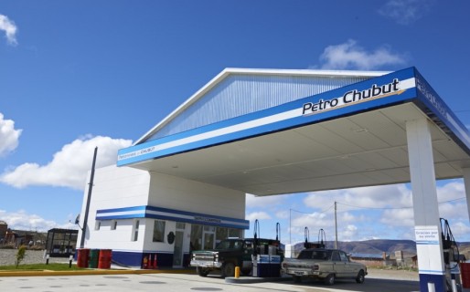 Se puso en marcha el plan de eficiencia en luminarias en las estaciones PetroChubut