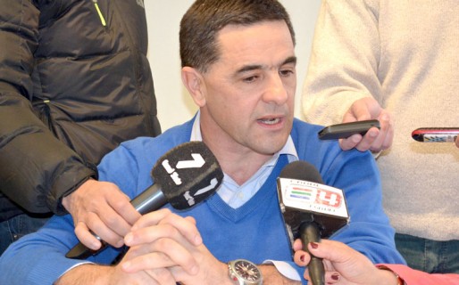 Alonso aseguró que el ministro Buryaile “falta a la verdad”