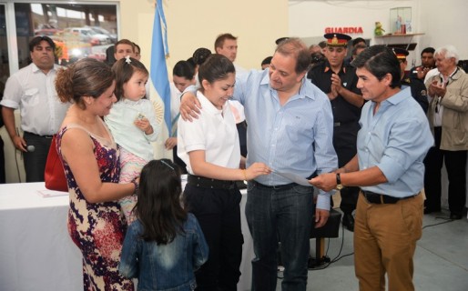 Linares participó del Acto de egreso de 37 bomberos