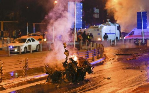 Tiroteo y dos explosiones en el centro de Estambul: Al menos 13 muertos