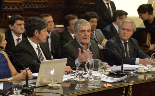 De cabotaje: Das Neves no tuvo vuelo político en Capital Federal