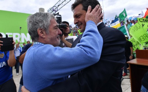 Oficina Anticorrupción presentó denuncia por 18 vuelos contratados por Provincia