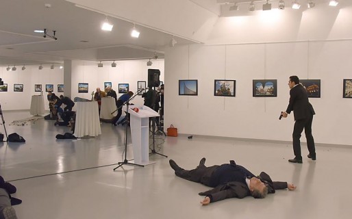 Asesinan al embajador ruso en Turquía