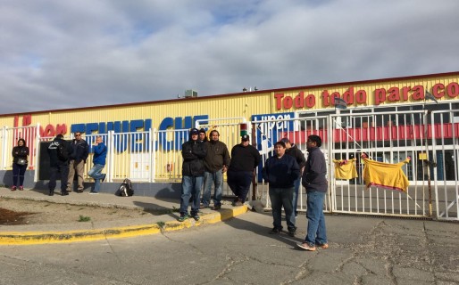 Trabajadores del Hipertehuelche se manifiestan por despidos