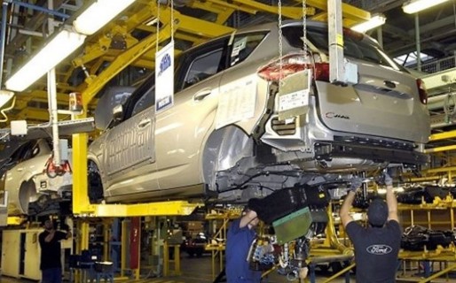 La actividad industrial cayó un 8,2 %