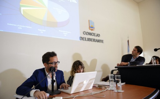 Issa Pfister: “El Presupuesto 2017 será austero y cauto”