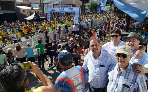 Linares acompañó la 53° Corrida Internacional de diario Crónica