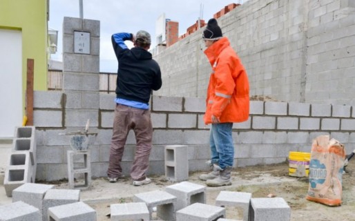 Las tres centrales sindicales de Comodoro rechazaron el DNU de Macri