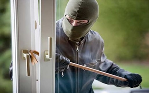 Estaban de vacaciones y le robaron la casa