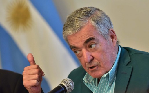 “Hay que erradicar a los chantas de la política”