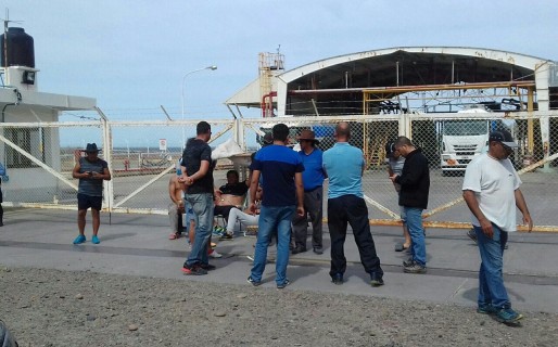 Conflicto de los ex SP: Levantan la toma de la Playa de Tanques